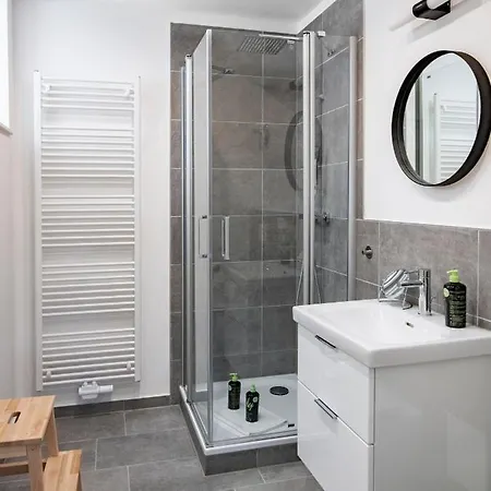Ξενοδοχείο με διαμερίσματα Limehome Spitalgasse *